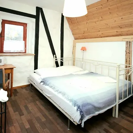 Austeria Staniszow *