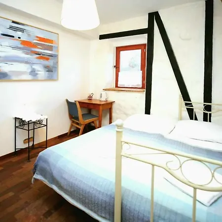 Austeria Staniszow *