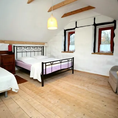 Austeria Staniszow Farma