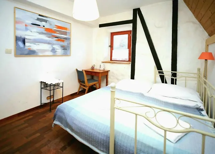 Austeria Staniszow *